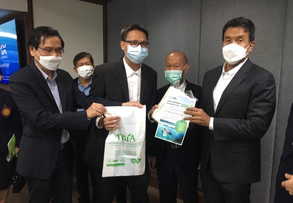 Bioplastic from TAPIOPLAST, the alternative to Solve Plastic bags Clogging Bangkok’s Sewers, Fighting Against the Flood